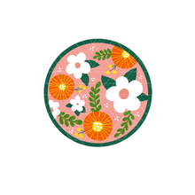 Load image into Gallery viewer, Vintage Floral Circle