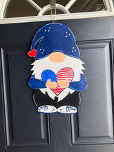 Load image into Gallery viewer, Love Heart Gnome