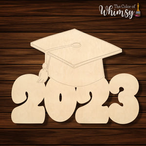 Bulk (10 count) 18" 2023 with Graduation Cap